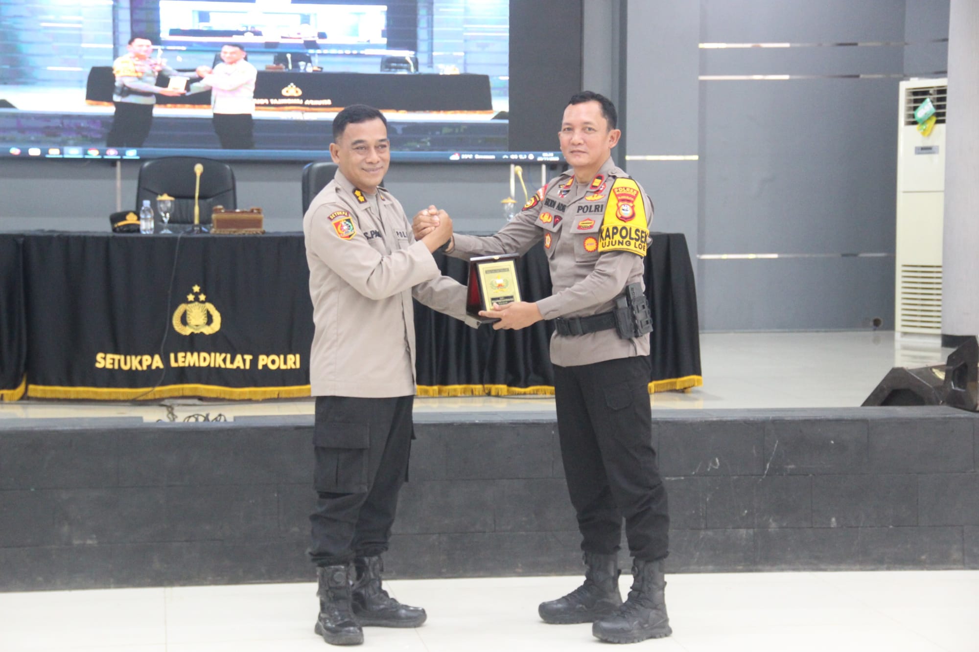 Disebut Kapolsek Idaman Warga, Ternyata Ini 3 Aksi Nyata Iptu Rudi di Ujung Loe