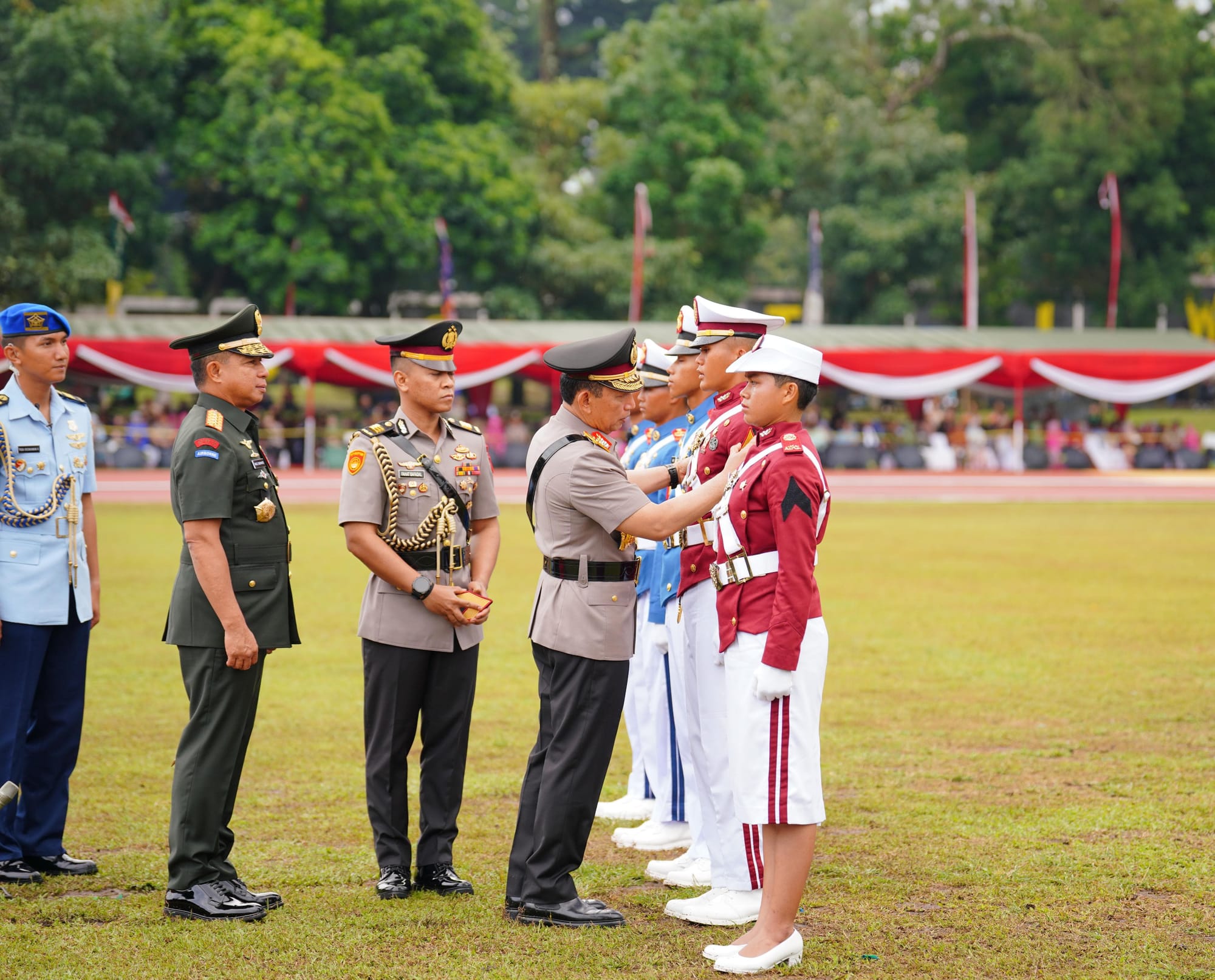 Kapolri Tekankan Sinergitas TNI-Polri dalam Wisuda Prajurit Taruna Menuju Indonesia Emas 2045