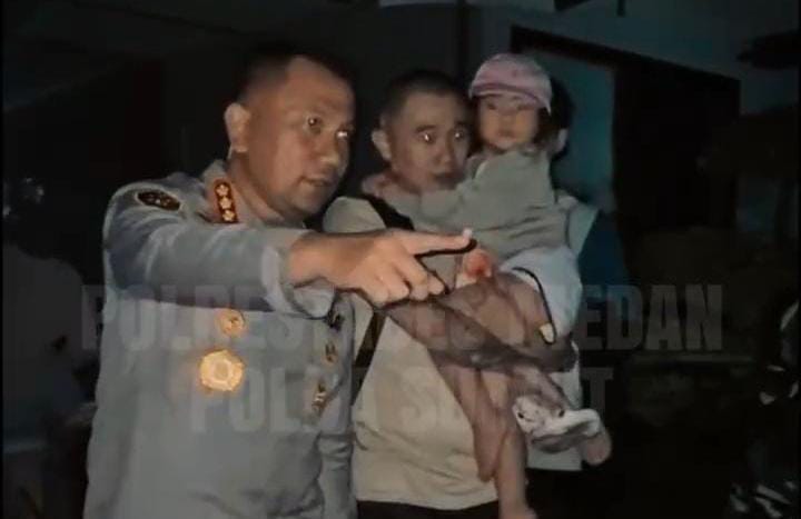 Bencana Banjir Meluas, Kapolrestabes Medan Pimpin Langsung Koordinasi Taktis di Lapangan