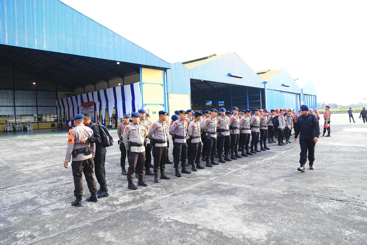 Perkuat Penanganan Bencana, Polri Turunkan 87 Ribu Personel dan Tambah Bantuan Logistik ke Sumatera