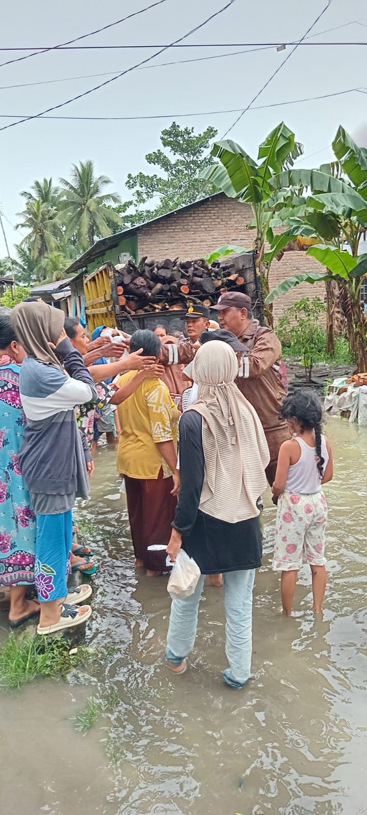 Dua Unit SPPG Polri Turun ke Serdang Bedagai, Aksi Kemanusiaan untuk Korban Banjir