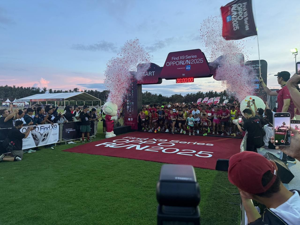 Polda Bali Laksanakan Pengamanan Rute dan Lokasi Kegiatan OPPO RUN 2025