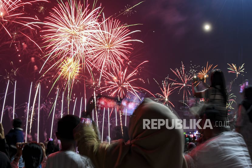 Polda Jateng Larang Pesta Kembang Api pada Perayaan Tahun Baru