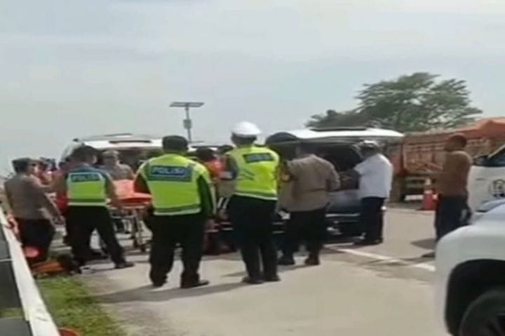 Misteri Kematian 4 Orang di Dalam Mobil di Tol Tegal, Polisi Selidiki Penyebab