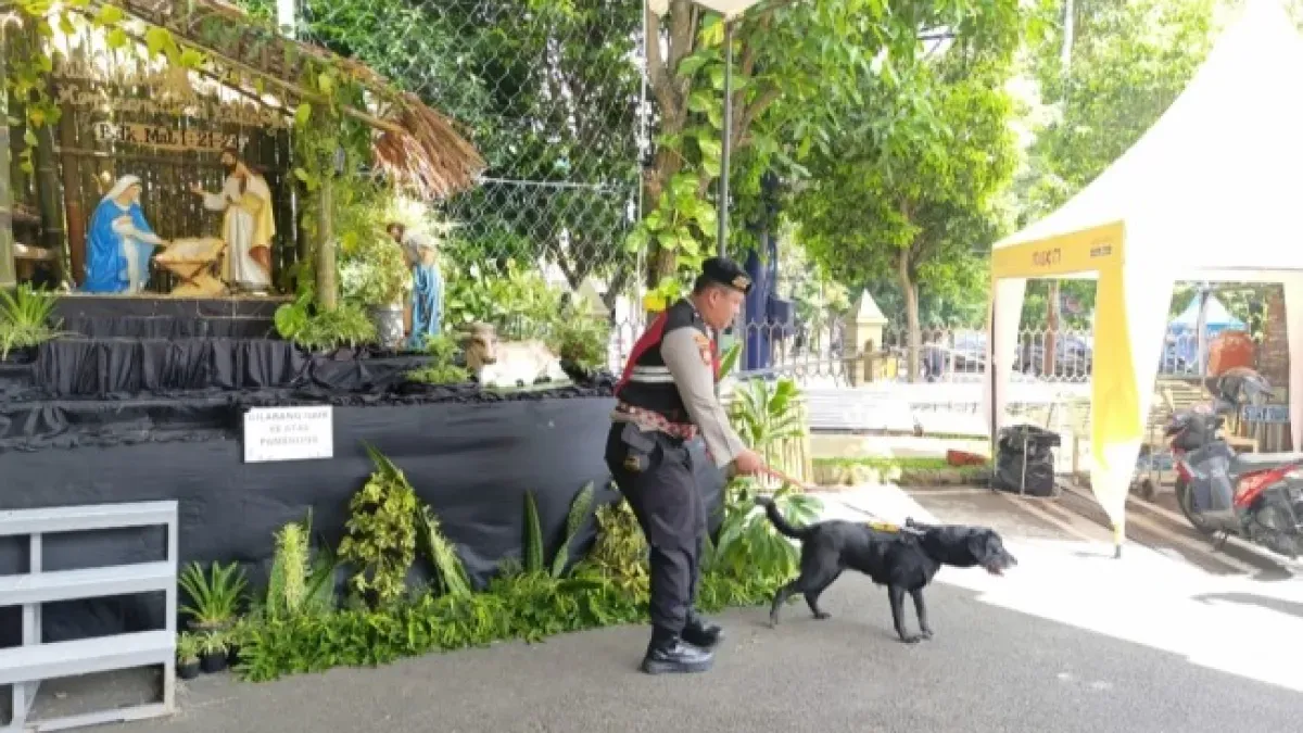 Jelang Natal 2025, Polresta Malang Kota Lakukan Sterilisasi Gereja untuk Keamanan Ibadah