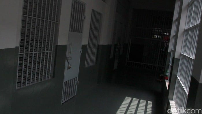 Dua Aktivis Dijerat UU ITE Ditahan di Polda Jateng dan Polrestabes Semarang
