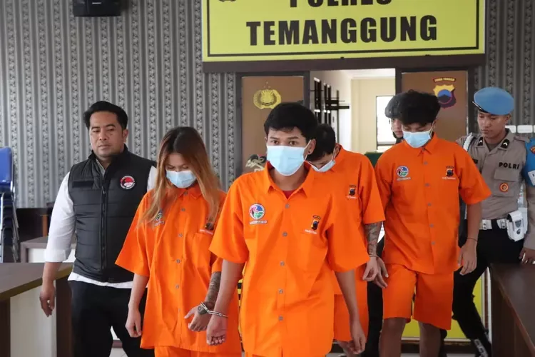 Empat Pengedar Pil Koplo di Parakan dan Kledung Ditangkap, Ratusan Butir Yarindo Disita