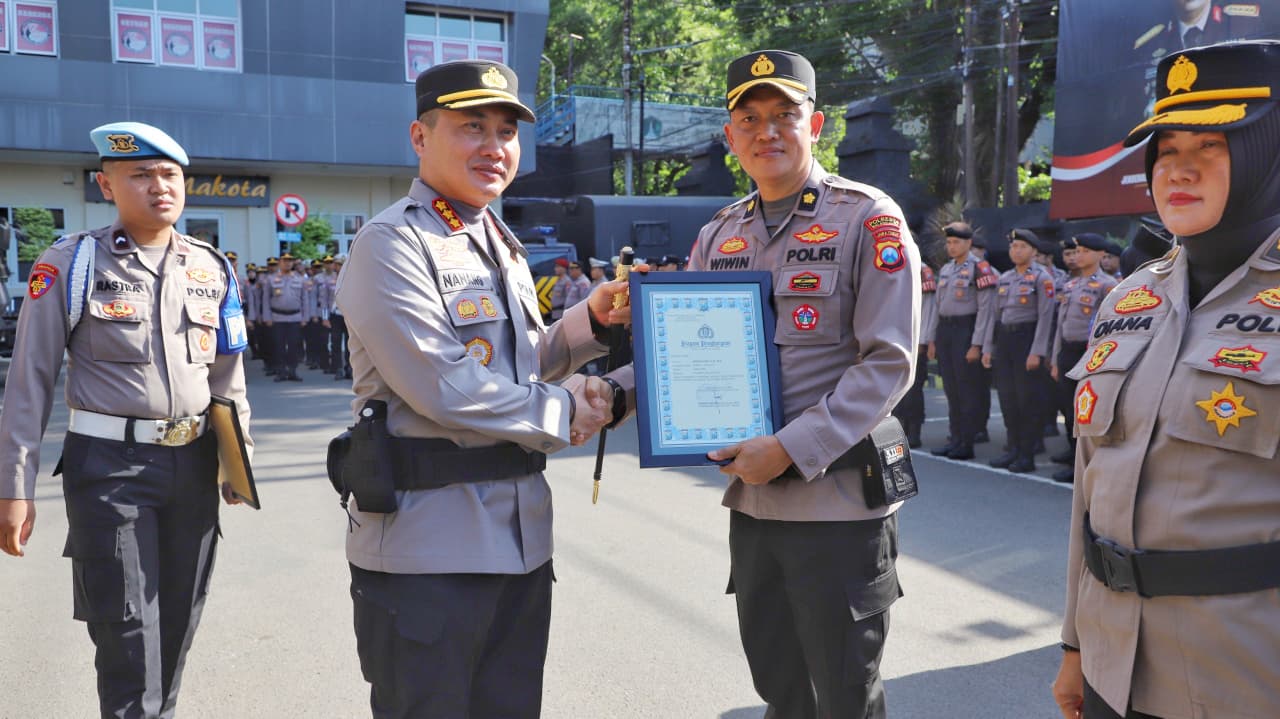 Kapolresta Malang Kota Beri Apresiasi Khusus untuk 33 Anggota Berprestasi