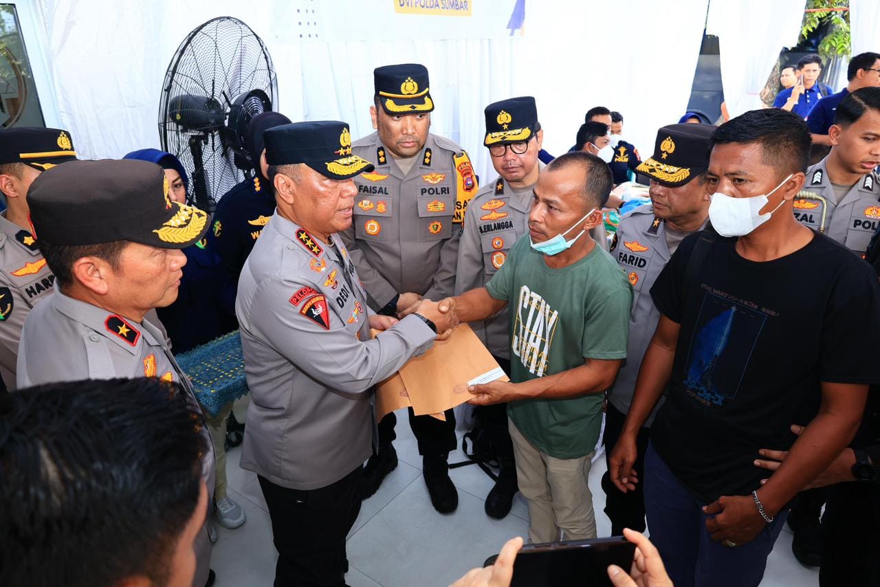 Wakapolri Tinjau Posko Antemortem DVI Sumbar Pastikan Identifikasi Korban Berjalan Optimal