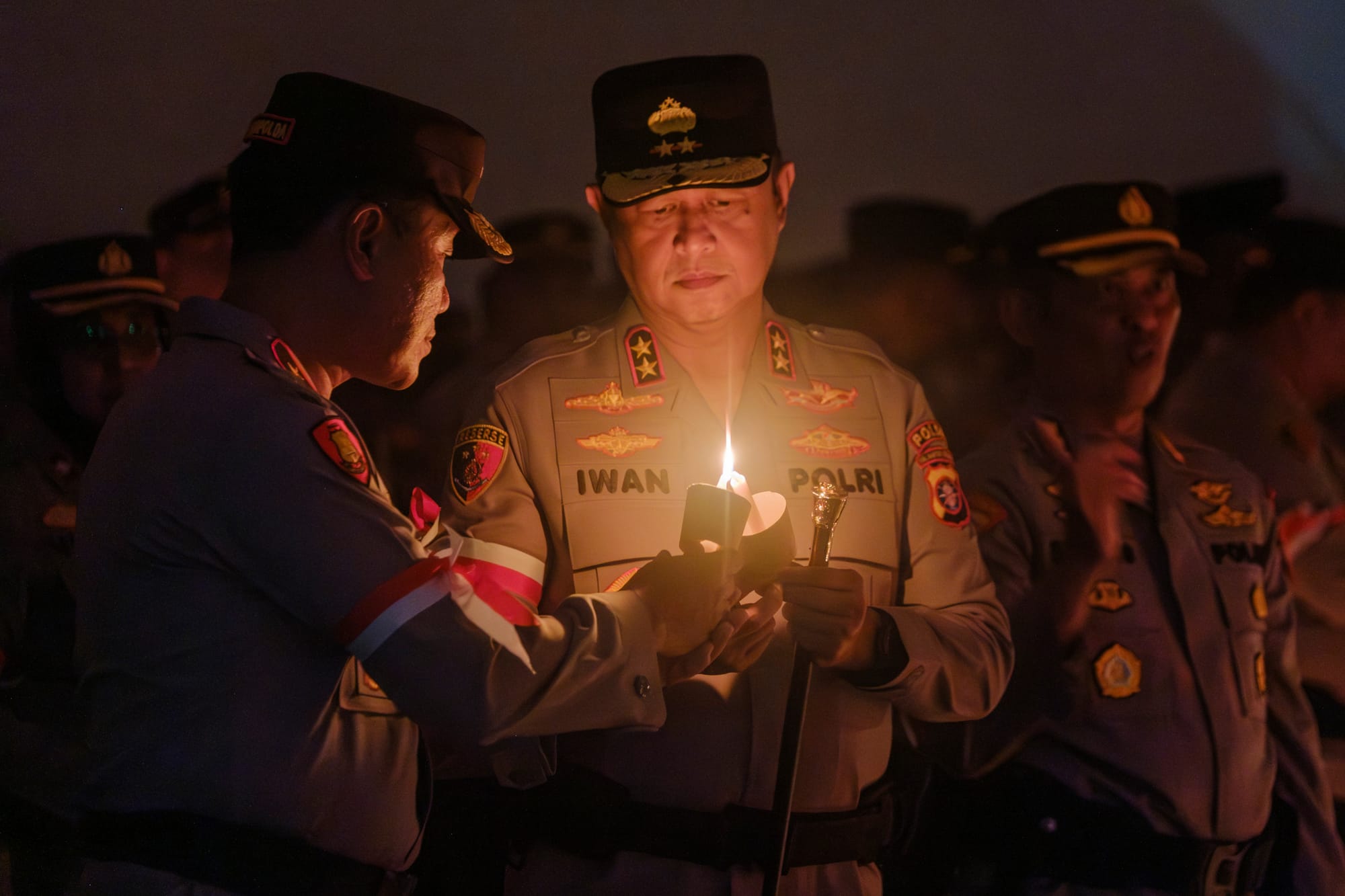 Kapolda Kalteng Kobarkan Semangat Ksatria Bhayangkara dalam Renungan Kebangsaan Apel Kasatwil 2025