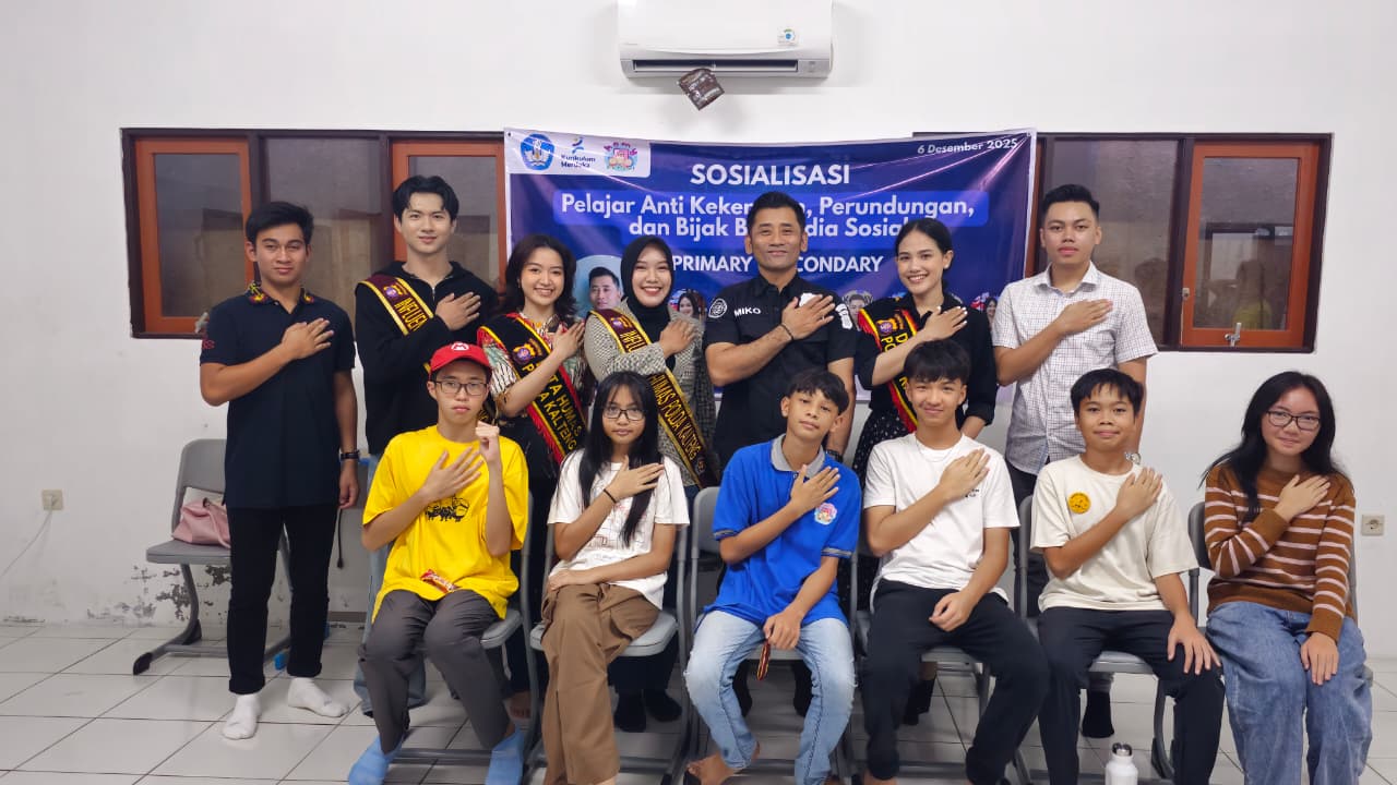 Bidhumas Polda Kalteng Masuk Sekolah: Ajak Siswa Homy School Jadi Generasi Cerdas Bermedsos dan Anti-Bullying