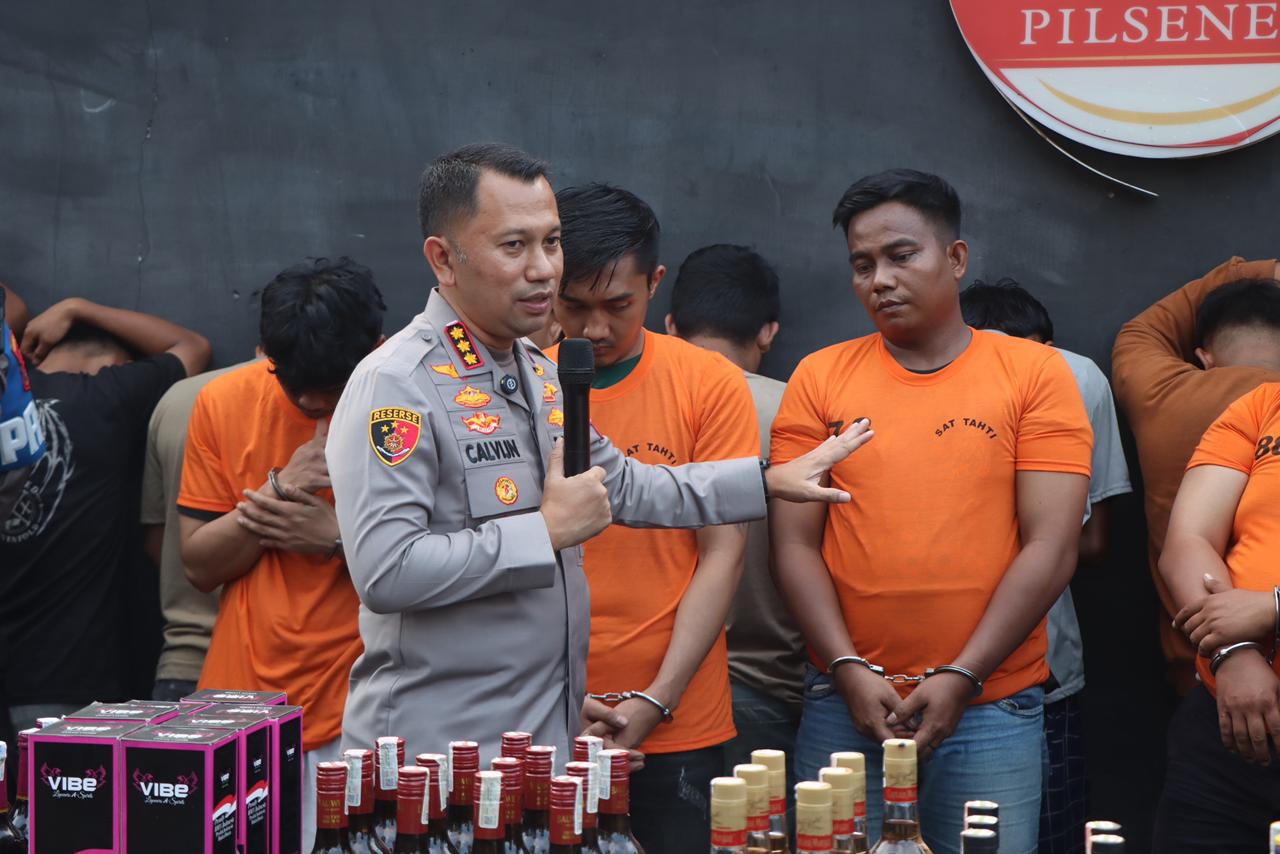 Kombes Jean: Dua DPO Masih Kabur! Kalian Bisa Lari, Tapi Tak Bisa Sembunyi