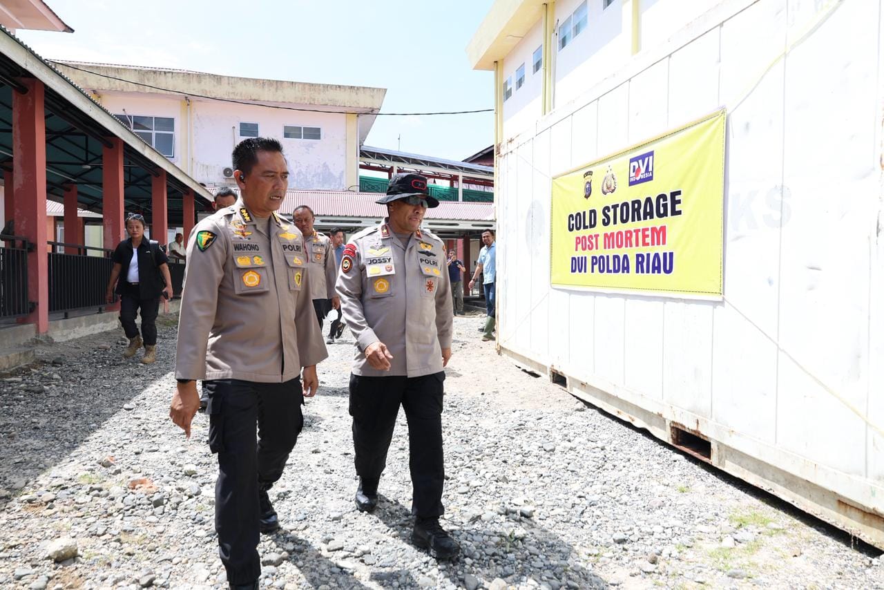 Polda Riau Kirim Cool Storage ke Agam, Perkuat Proses Identifikasi Korban Bencana