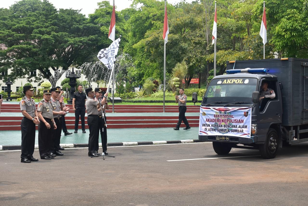 Dari Semarang untuk Sumatera: Akpol Berangkatkan Bantuan Kemanusiaan Skala Besar ke Wilayah Banjir