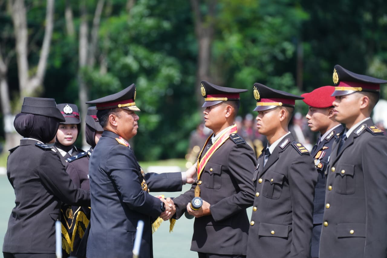Lantik 99 Perwira SIPSS 2025, Wakapolri: SDM Unggul Kunci Polri Menjawab Kebutuhan Masyarakat