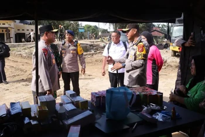 Sentuhan Bhayangkara di Lokasi Bencana: Trauma Healing Jadi Kunci Pemulihan