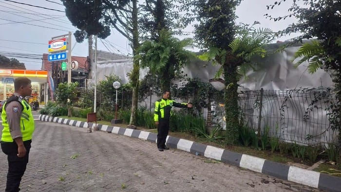 Kecelakaan Maut di Jalan Menurun Semarang, Motor Diduga Rem Blong Tewaskan Dua Orang