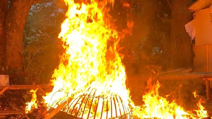 Polisi Gerebek Lokasi Sabung Ayam, Polresta Malang Kota Bakar Seluruh Fasilitas