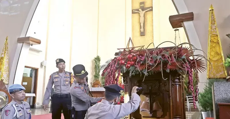 Sterilisasi Gereja hingga 111 Pramuka Diterjunkan, Pengamanan Natal Malang Full Team