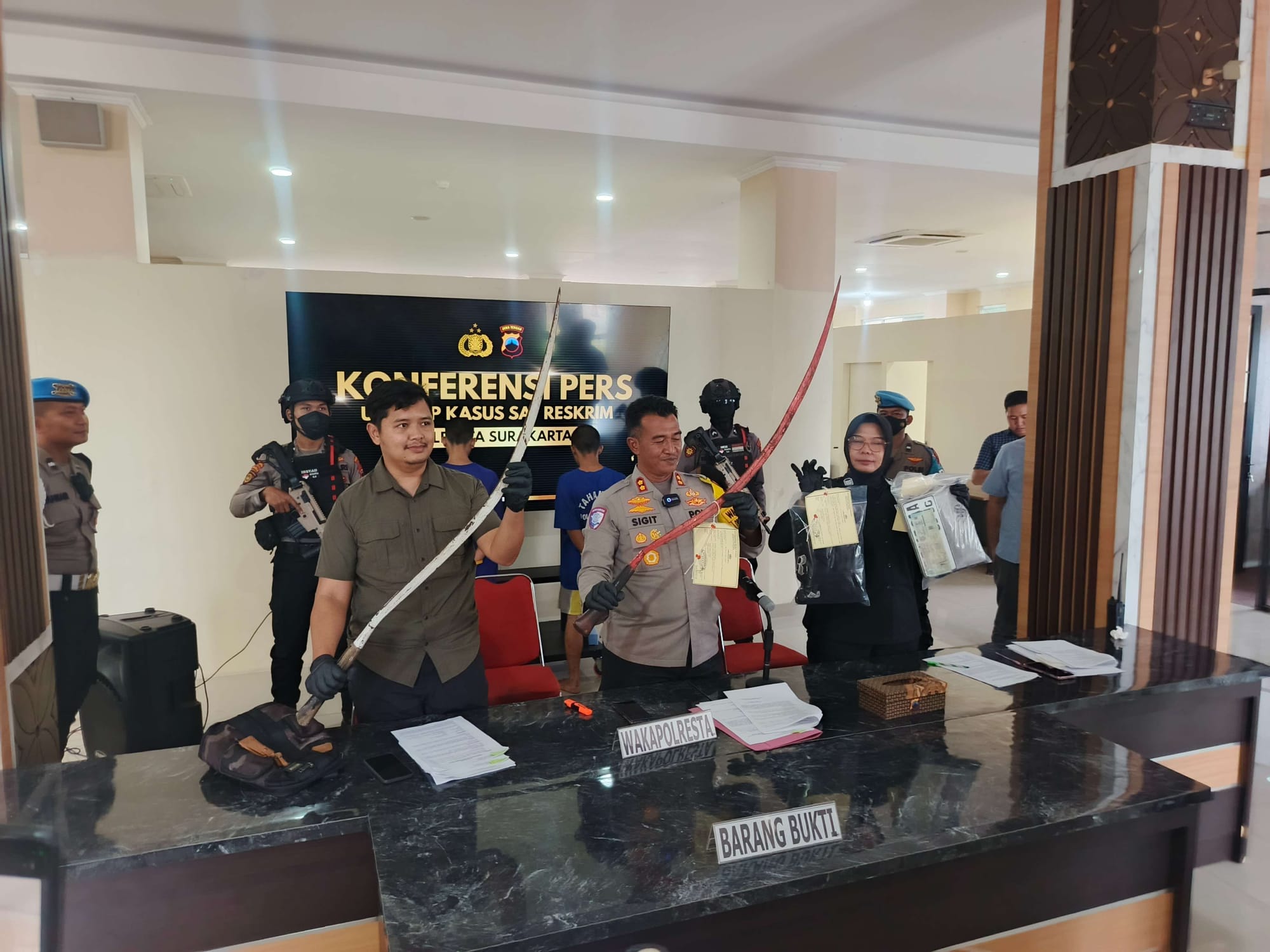 Kedapatan Membawa Celurit Panjang, Dua Pemuda Diamankan Polresta Surakarta