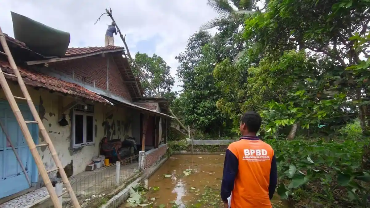Angin Kencang Mengamuk, 15 Titik di Banyumas Terdampak Bencana
