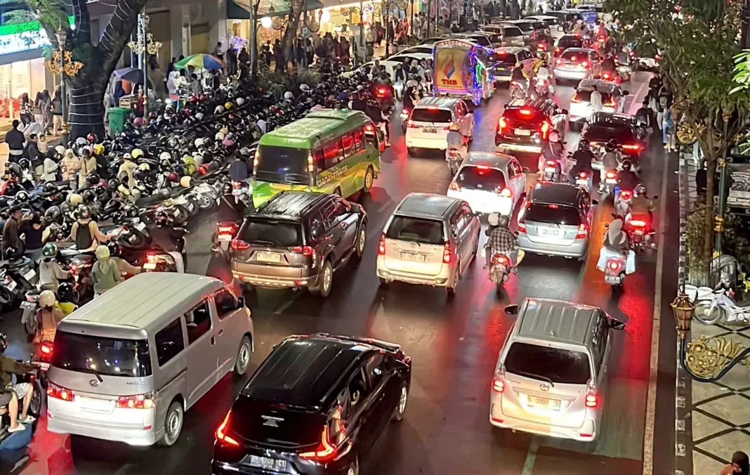 Arus Kendaraan Nataru 2025 di Kota Malang Naik 9%, Jalan Ahmad Yani Paling Padat