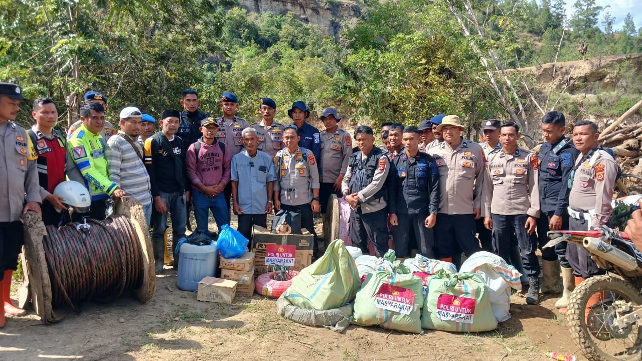 Polri Bergerak Cepat Pascabanjir, SMA Negeri 1 Peusangan Kembali Siap Sambut Siswa