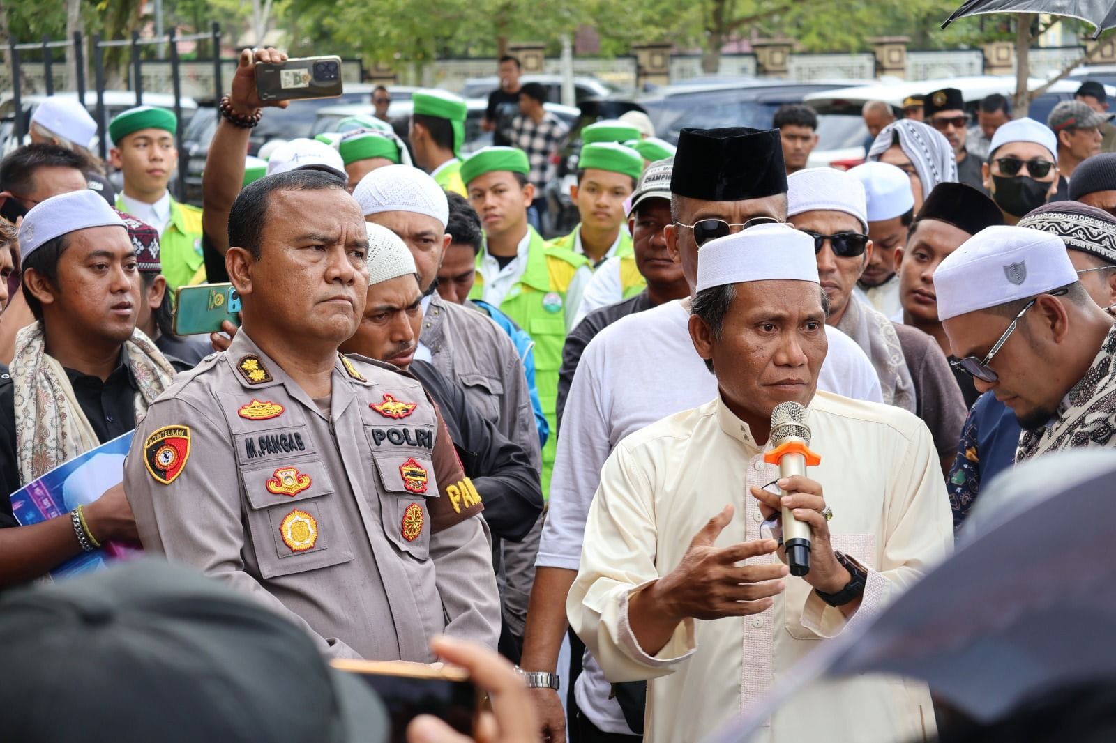 Aksi Aliansi Umat Islam Bersatu Kalbar Dikawal Ketat Polresta Pontianak