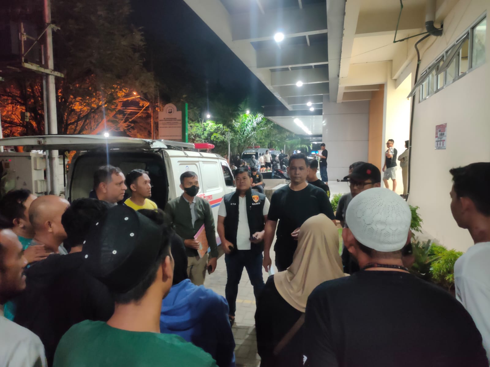 Jenazah Dievakuasi ke RS Bhayangkara, Polisi Selidiki Peristiwa Kematian di Pontianak Timur