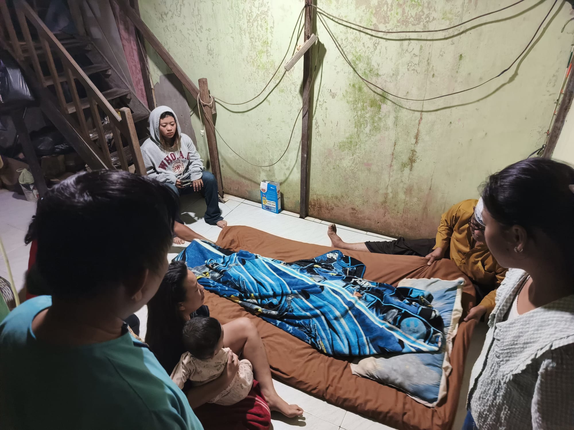 Anggota Polsek Pontianak Timur Datangi TKP Gantung Diri di Gang Angket Tanjung Hilir