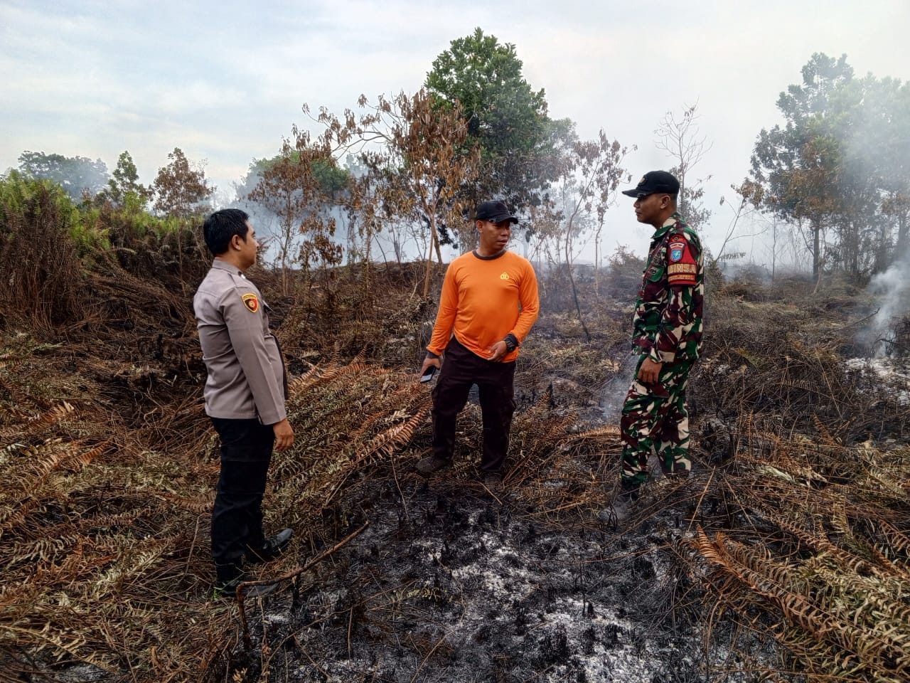 Cegah Karhutla Meluas, Polresta Pontianak Sisir Titik Api di Bansir Darat