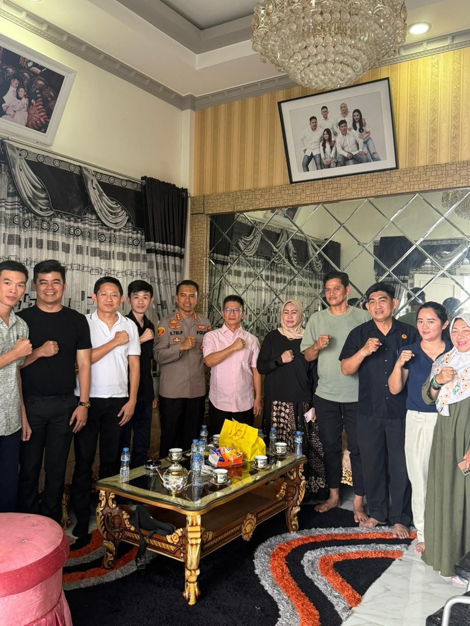 Silaturahmi ke Ketua MABT, Kapolresta Pontianak Bangun Sinergi Lintas Etnis