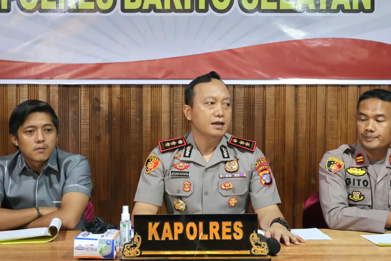 Polres Barsel Gelar Konferensi Pers Ungkap Rekayasa Curas di Rumah Makan Kota Buntok