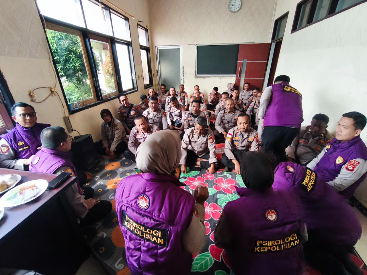 Terdampak Banjir, Personel Polres Aceh Tamiang Dapat Pendampingan Trauma Healing dari Mabes Polri
