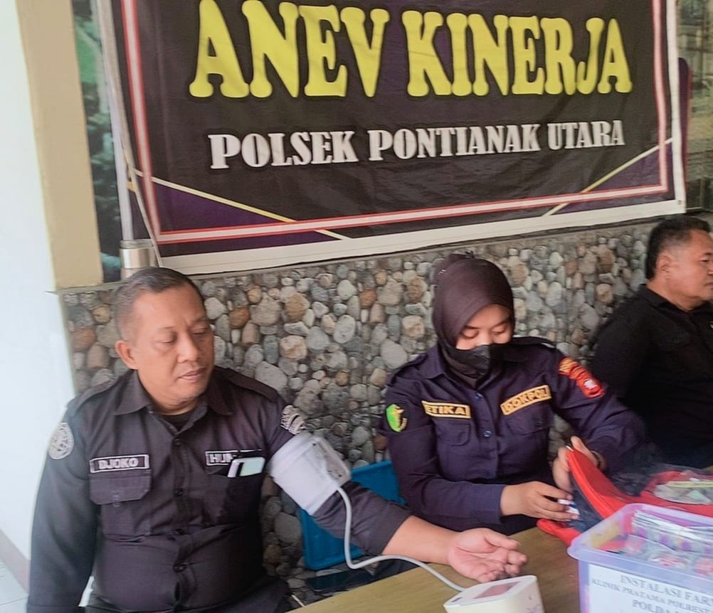 Sidokkes Polresta Pontianak Gelar Home Visit, Pastikan Kesehatan Personel Polsek