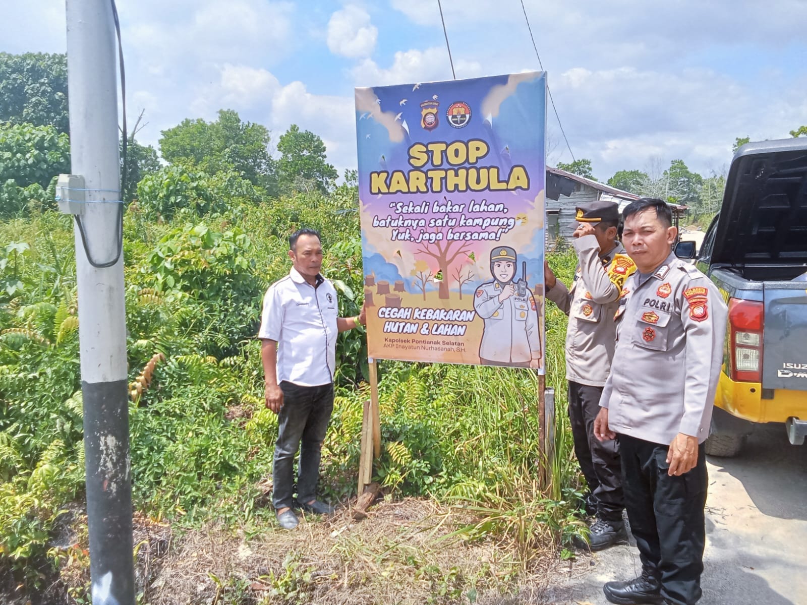 Antisipasi Karhutla, Polisi Pasang Maklumat Kapolda di Wilayah Rawan Pontianak Selatan