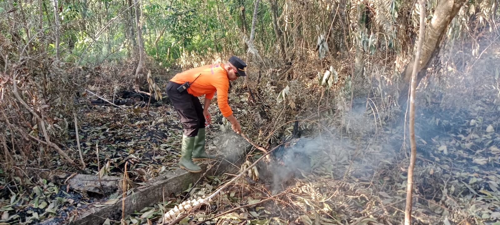 Polsek Pontianak Selatan Siaga Karhutla, Pantau Lokasi Bekas Kebakaran