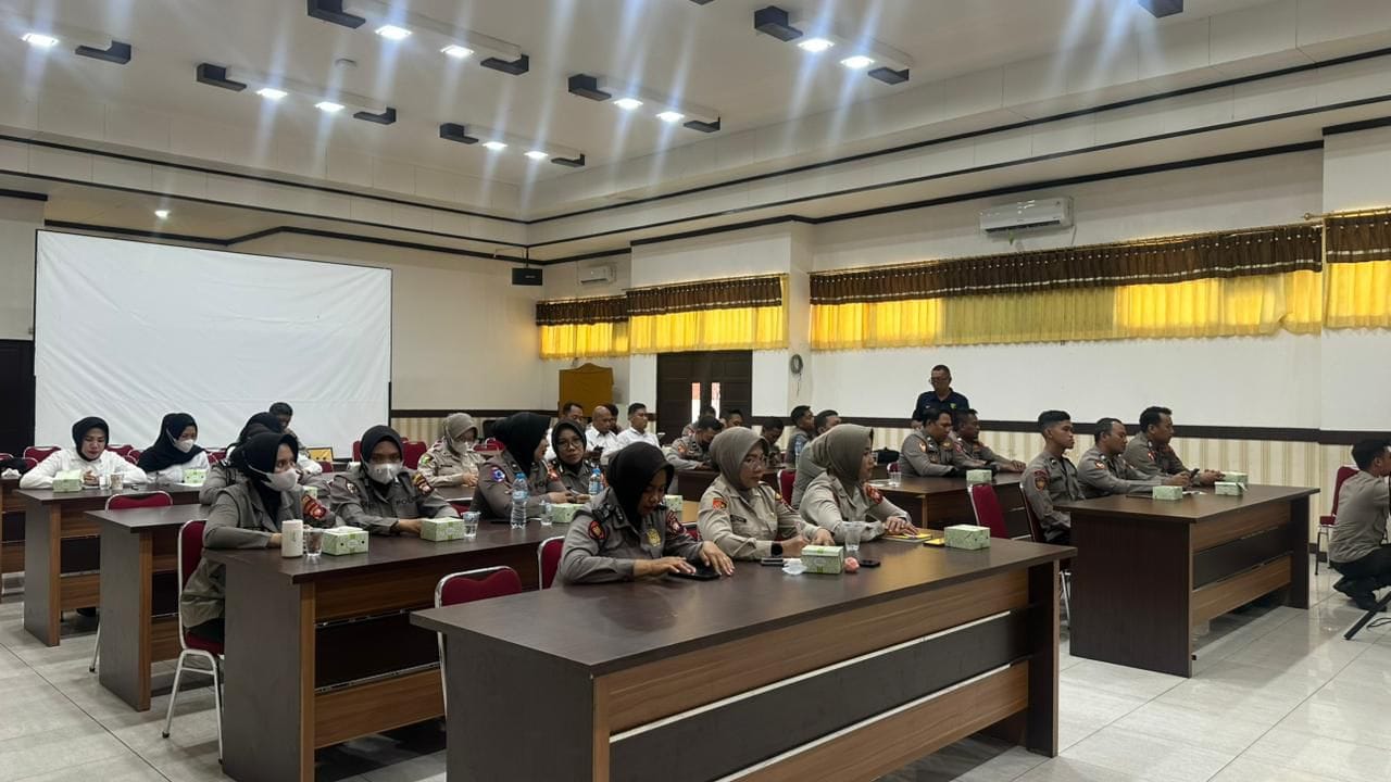 Polresta Pontianak Evaluasi Kinerja Lewat Rapat Penyusunan LKIP 2025