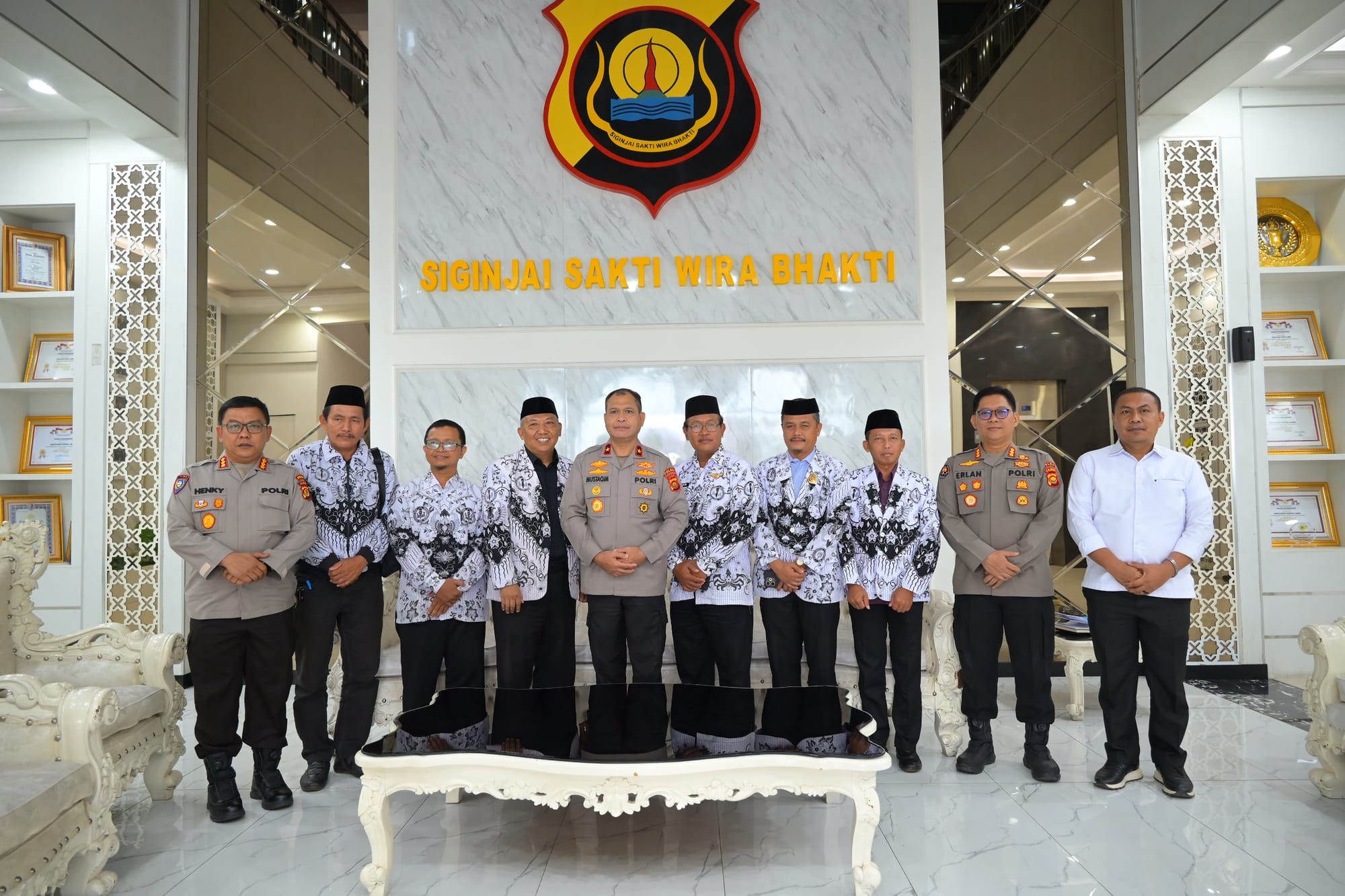 Polda Jambi–PGRI Perkuat Sinergi, Dorong Mediasi dan Restorative Justice dalam Perlindungan Guru