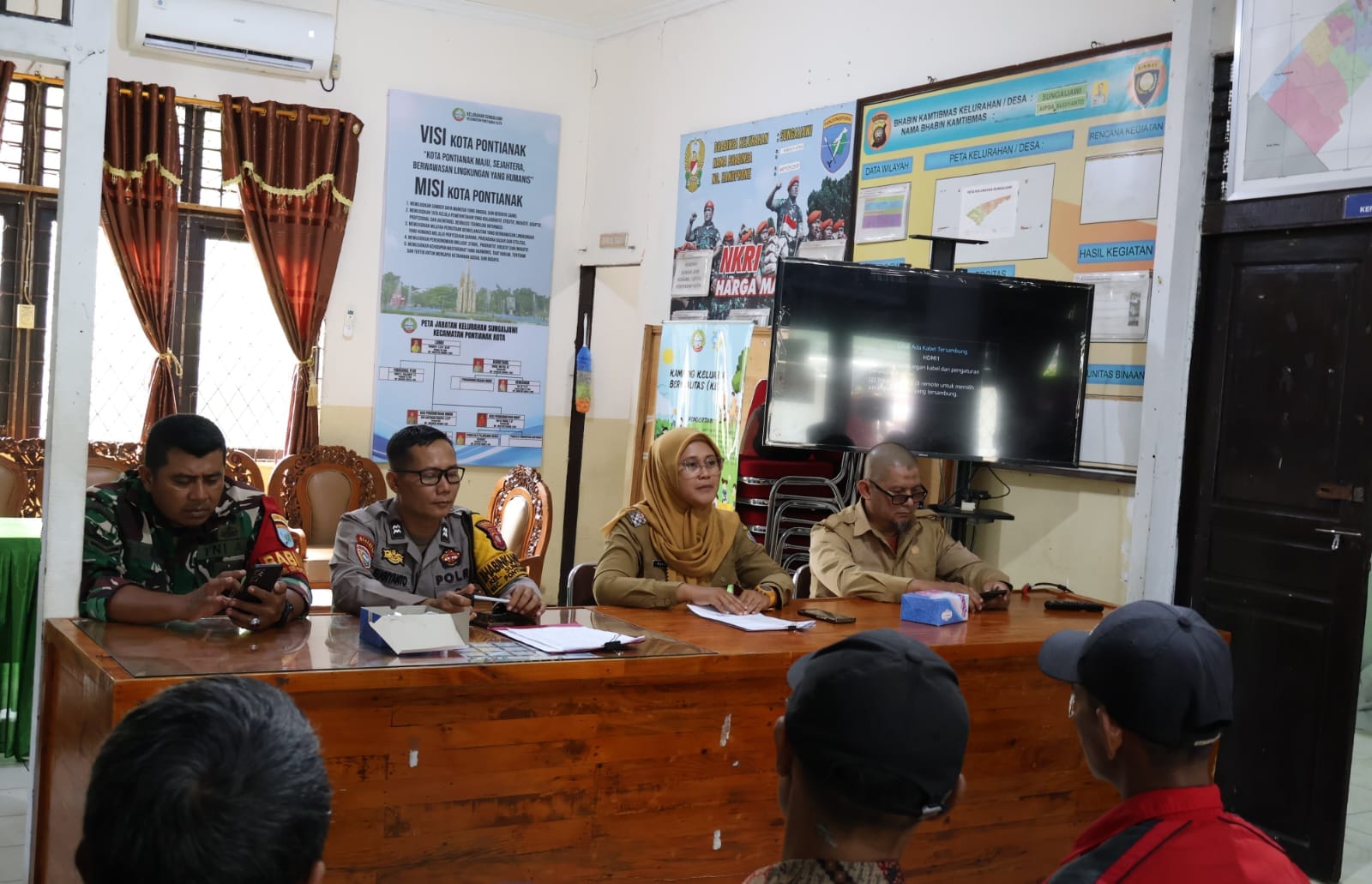 Tiga Pilar Kelurahan Sungai Jawi Gelar Tatap Muka Kamtibmas Bersama RW dan RT