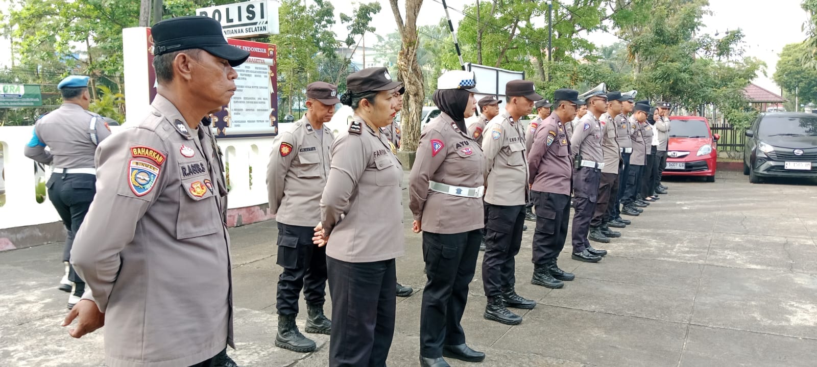 Kapolsek Pontianak Selatan Arahkan Personel Siap Bertugas dan Humanis