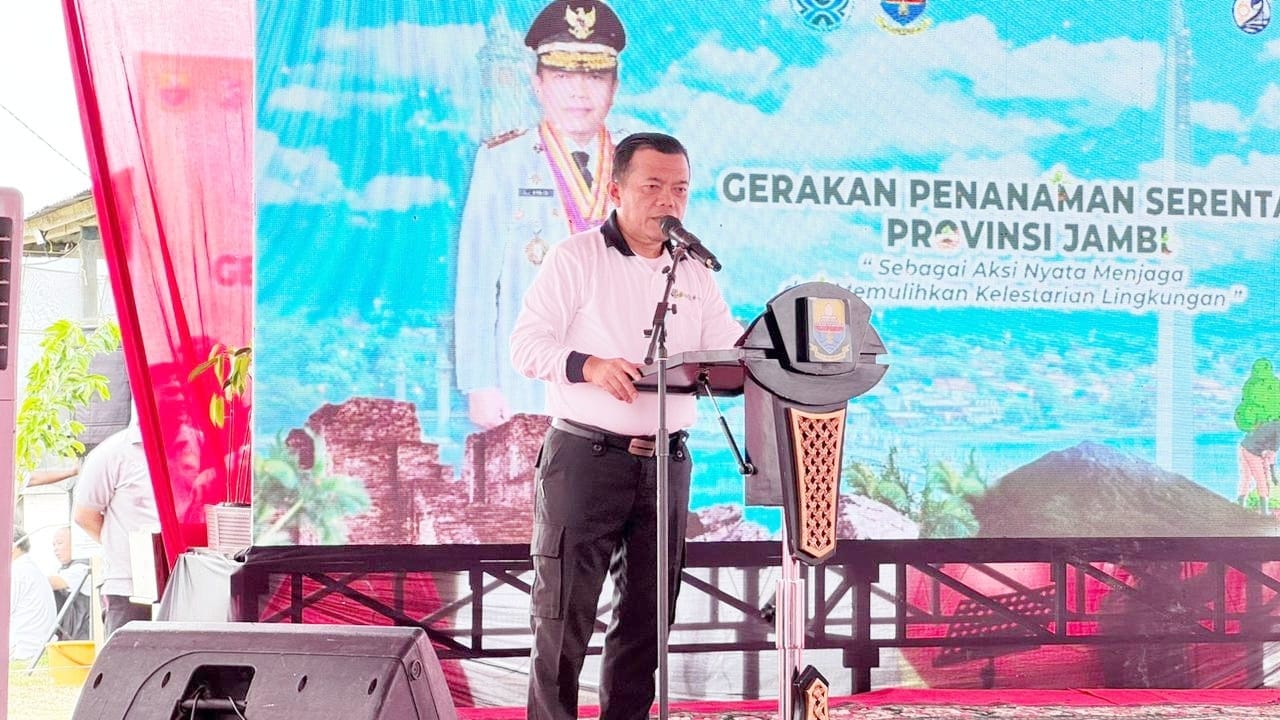 Polda Jambi Ikuti Penanaman Pohon Serentak HUT Jambi ke-69 di Muaro Jambi