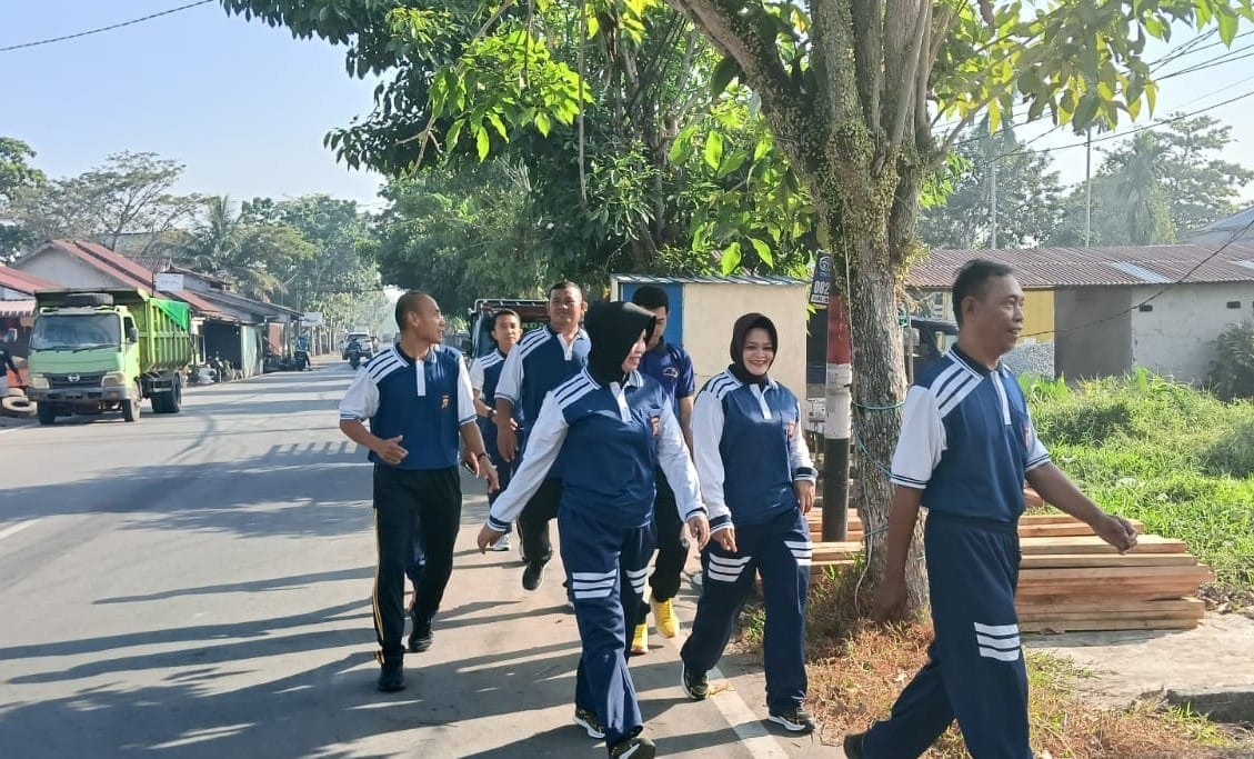 Bangun Fisik dan Soliditas, Polsek Pontianak Kota Gelar Olahraga Pagi