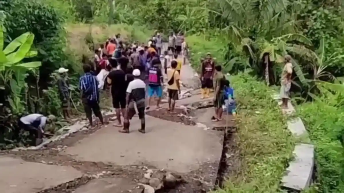 Ruas Jalan Bangbayang–Cilinduk Brebes Amblas, Ratusan Warga Terancam Terisolasi