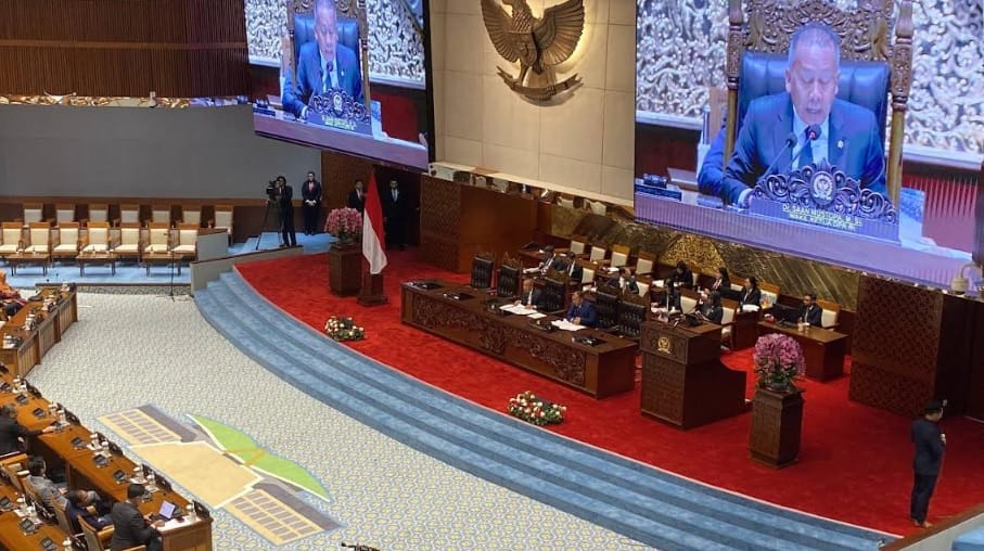 DPR Sepakat Polri di Bawah Presiden, Polisi Bisa Duduki Jabatan Sipil