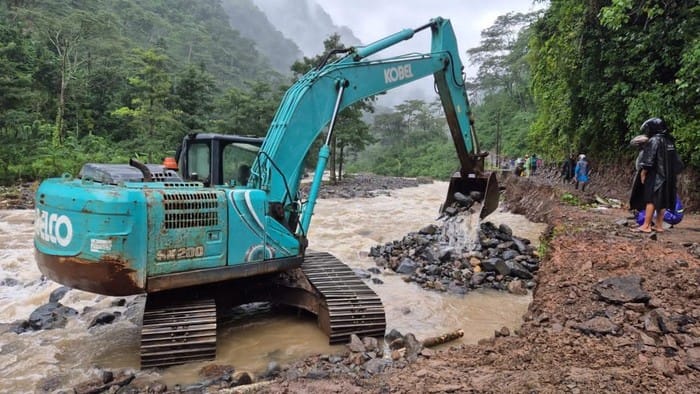 Banjir-Longsor Terjang Jepara, Puluhan Warga Terpaksa Mengungsi