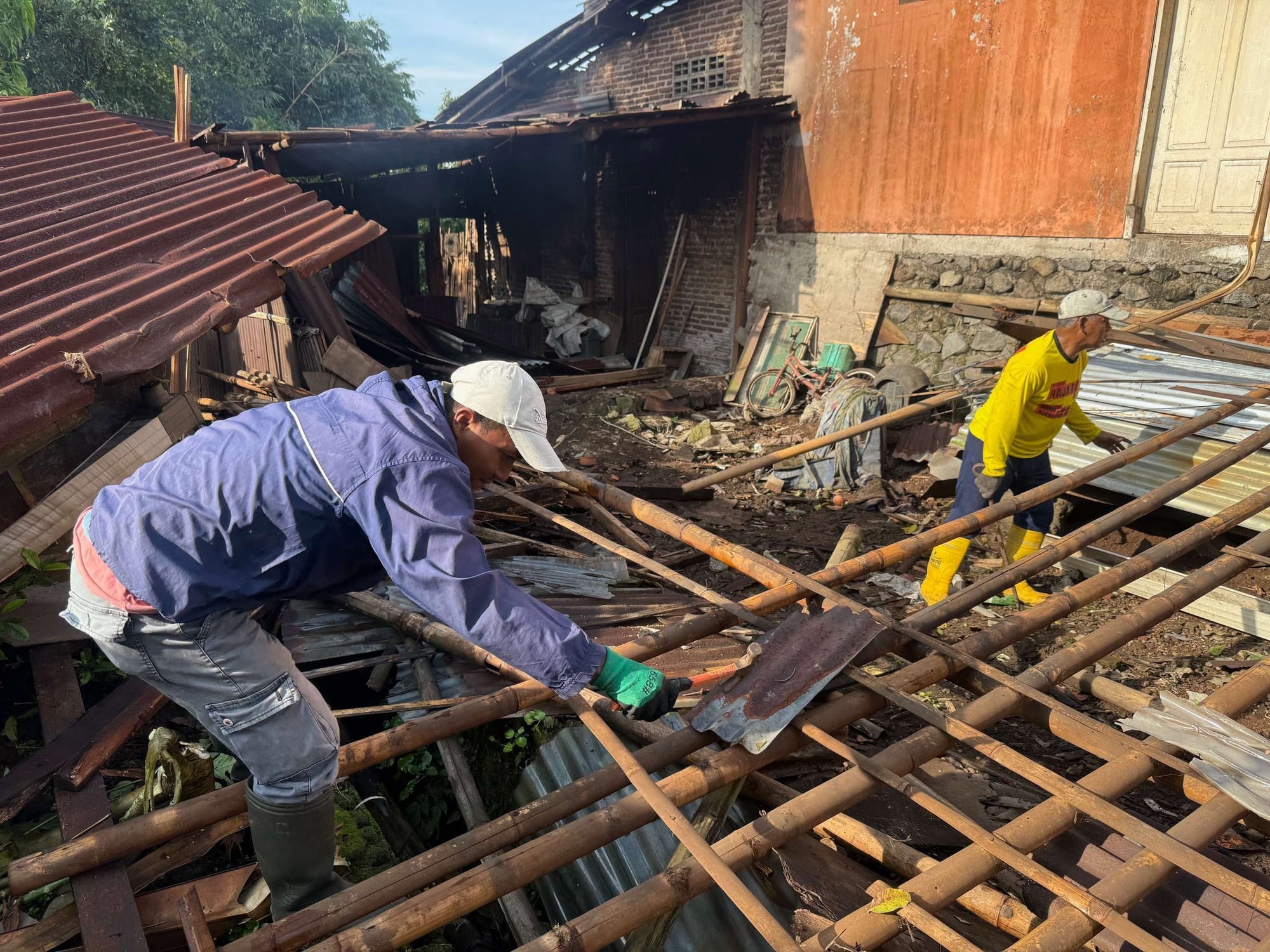 Puting Beliung Rusak 169 Rumah di Kotayasa Banyumas