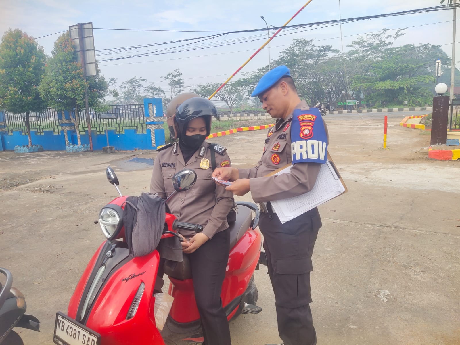Pengawasan Internal Diperkuat, Identitas Personel Polsek Pontianak Timur Dicek