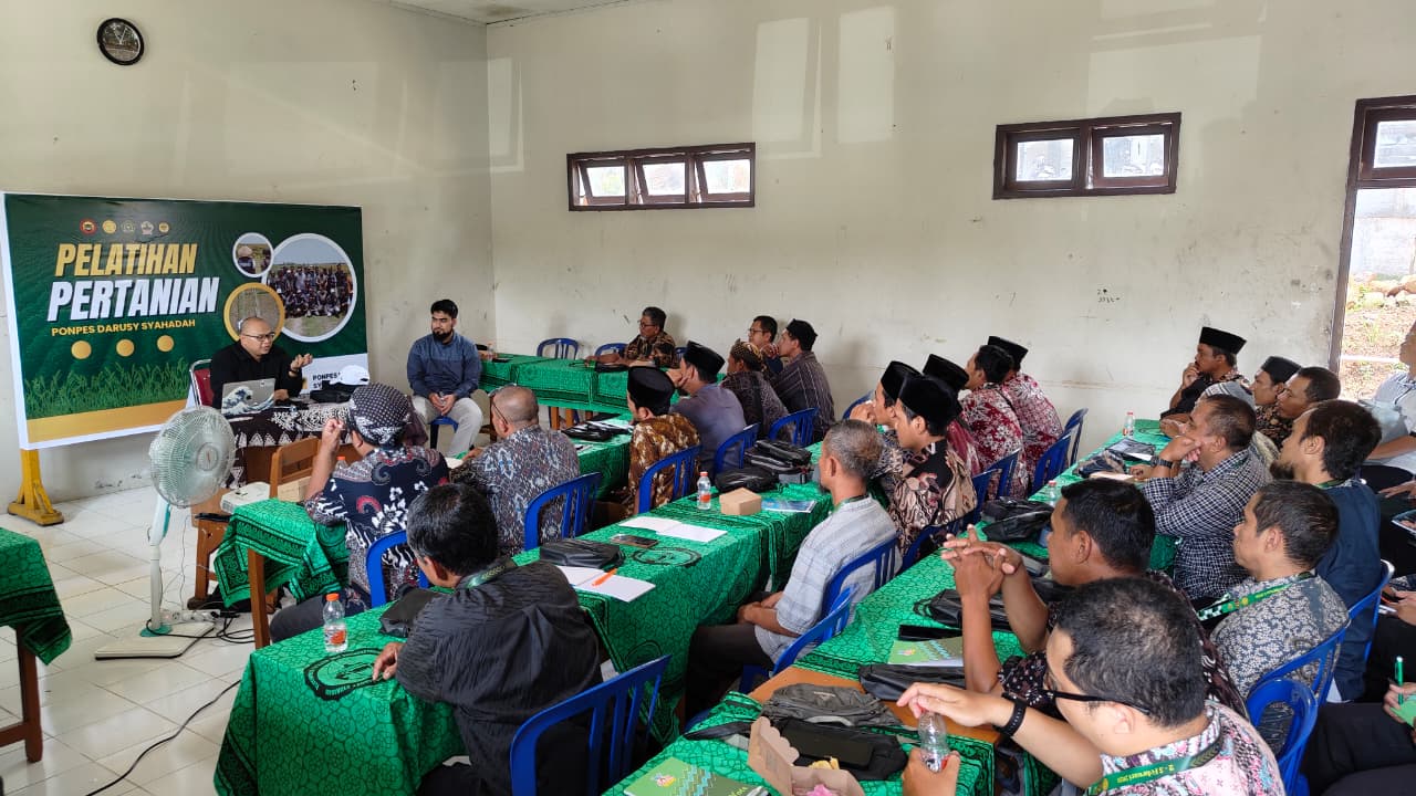 Densus 88 Masuk Pesantren: Santri Boyolali Belajar Barista hingga Ternak Kambing