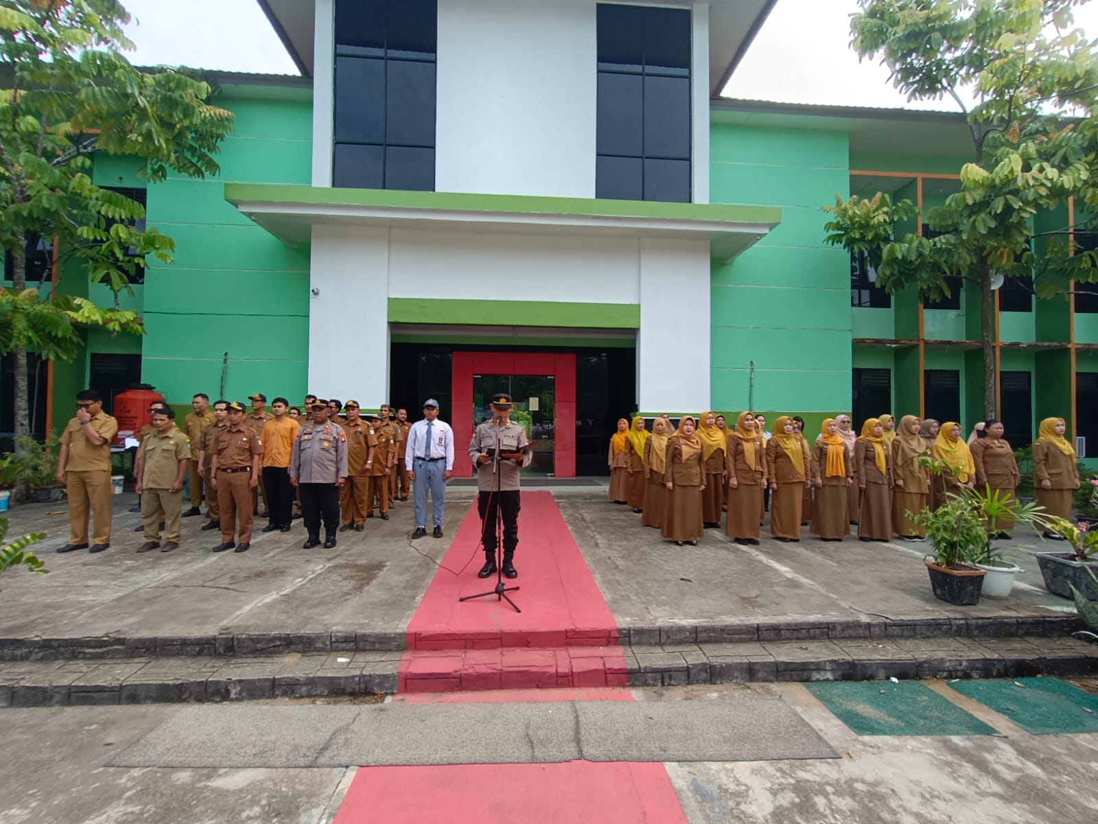 Sat Binmas Polresta Pontianak Beri Edukasi Kamtibmas di SMA N 8 Pontianak